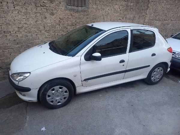تصویر پژو 206 تیپ 6 اتوماتیک 2