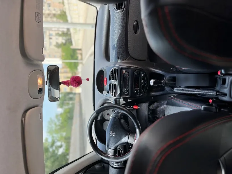تصویر پژو 206 SD V8 3