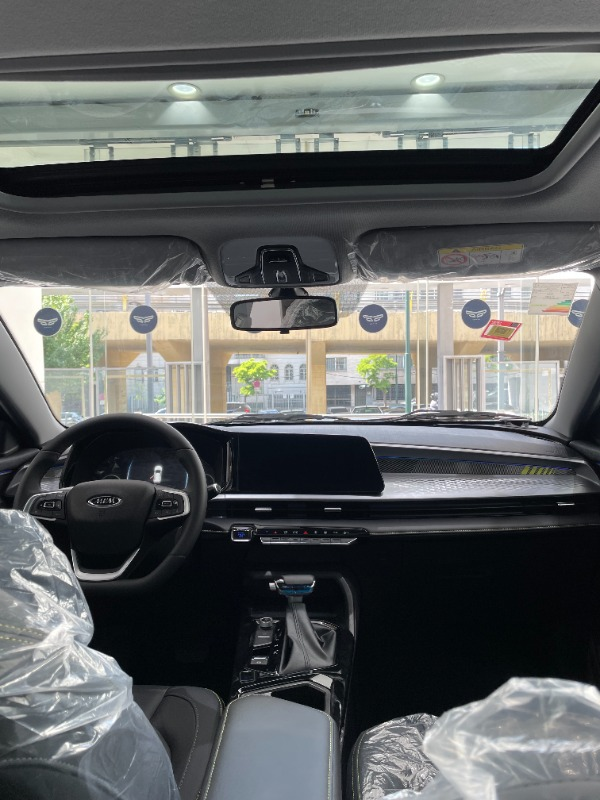 تصویر ام وی ام X33 کراس اتوماتیک 4