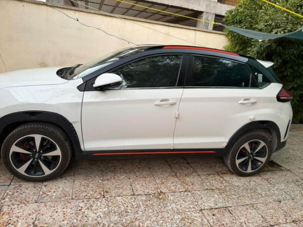 تصویر ام وی ام X33 کراس اتوماتیک 4