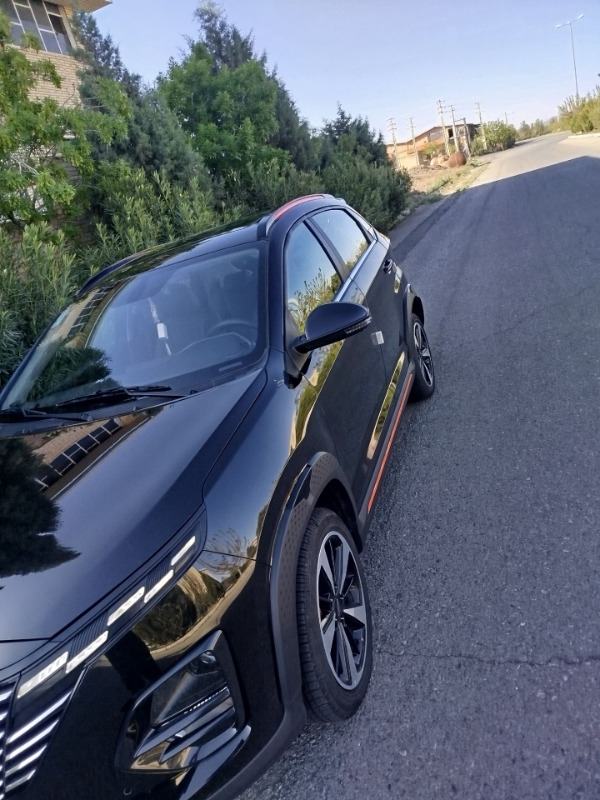 تصویر ام وی ام X33 کراس اتوماتیک 3