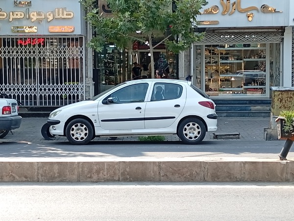 تصویر پژو 206 تیپ 2 1