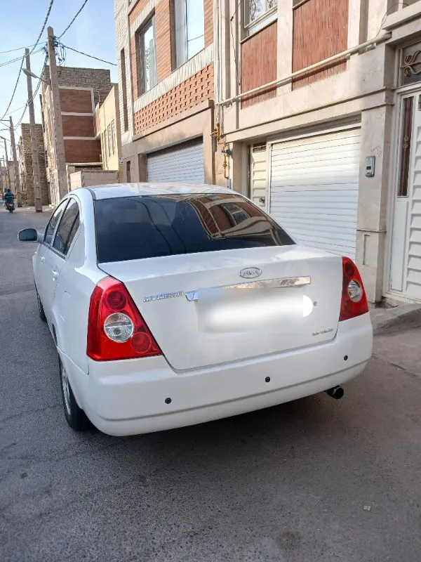 تصویر ام وی ام 530 دنده ای 3