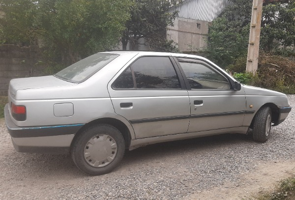 تصویر پژو 405 GLX بنزینی 3
