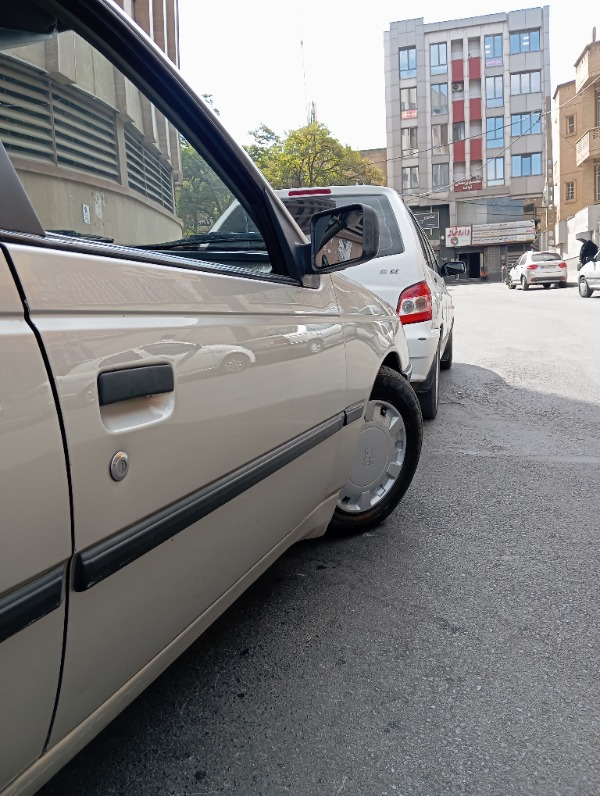 تصویر پژو 405 GLX بنزینی 3