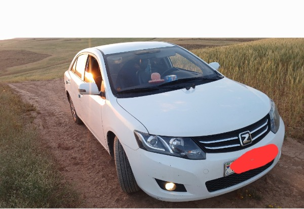 تصویر آریو S300 1.6 لیتر اتوماتیک 3