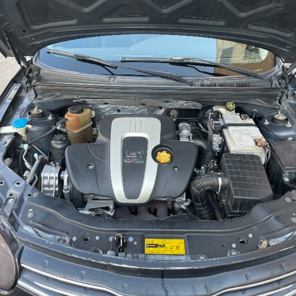 تصویر ام جی 550 اتوماتیک 2