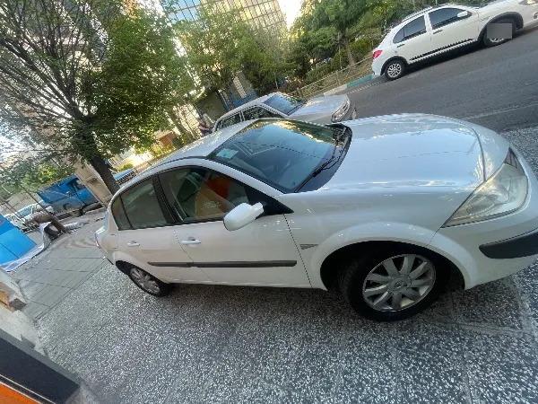 تصویر رنو مگان اتوماتیک 2.0 لیتر 2