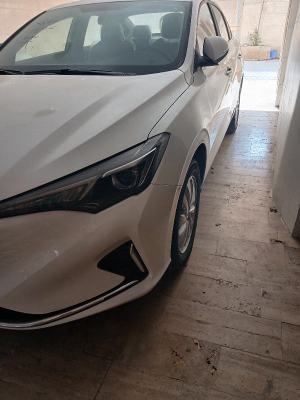 تصویر چانگان ایدو EV460 برقی 4
