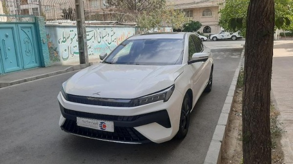 تصویر کی ام سی J7 5