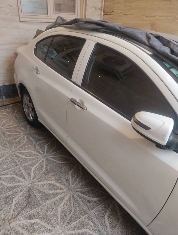 تصویر شاهین اتوماتیک CVT تیپ G 3