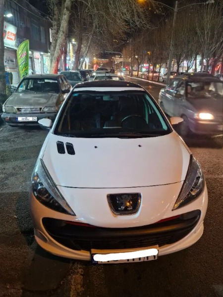 تصویر رنو پی کی 1300 1