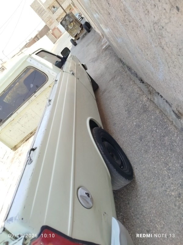 تصویر پیکان وانت بنزینی 2