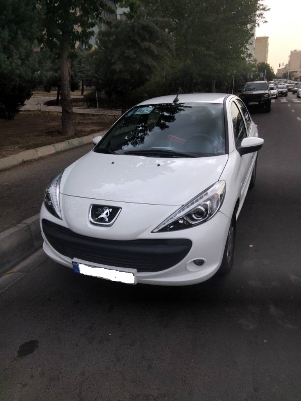 تصویر پژو 207 اتوماتیک TU5P 1