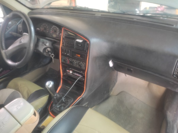 تصویر پژو 405 GLX بنزینی 5