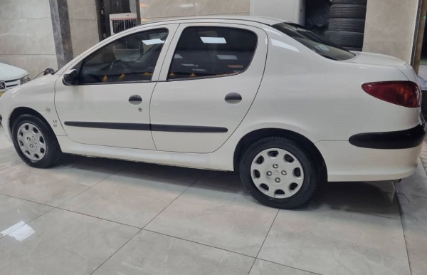 تصویر پژو 206 SD V8 1