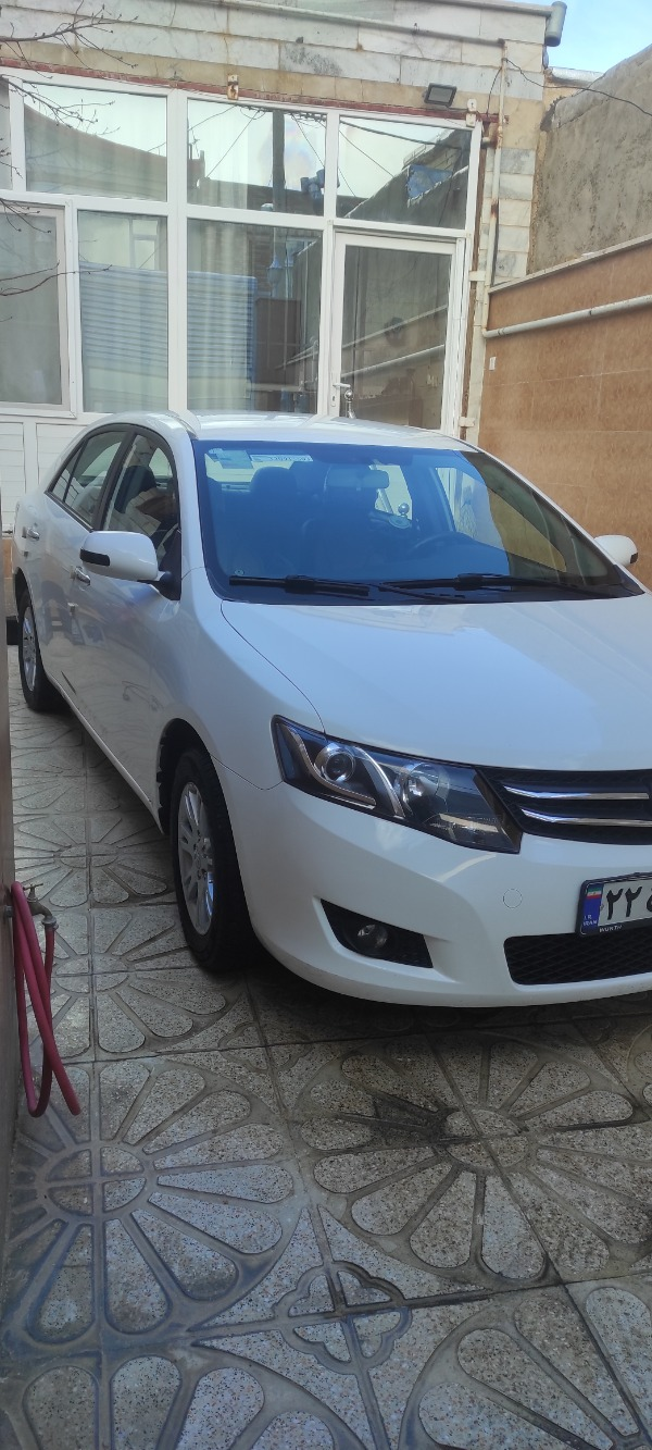 تصویر آریو S300 1.6 لیتر اتوماتیک 2
