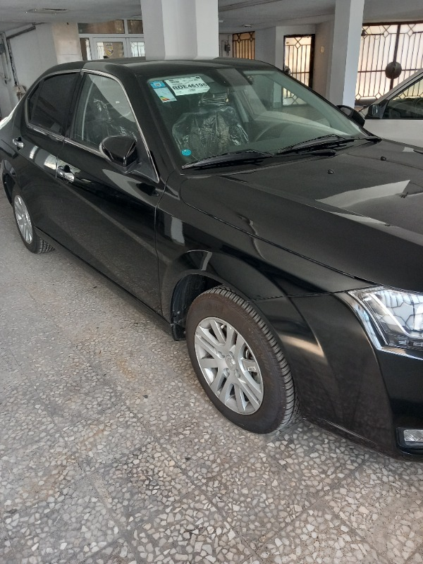 تصویر دنا پلاس  6 دنده EF7P 1