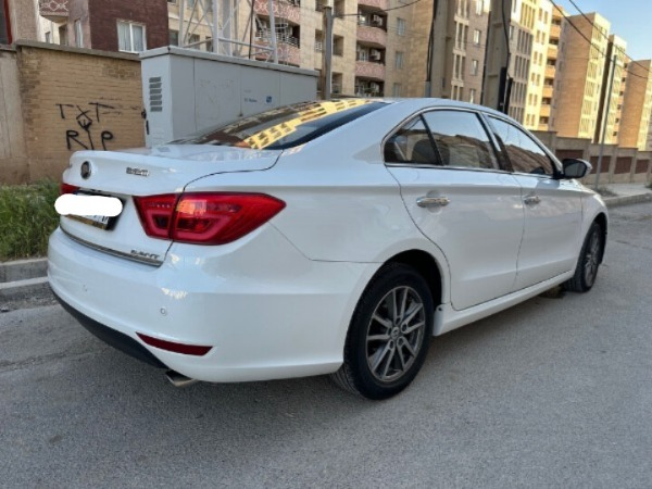 تصویر لیفان 820 اتوماتیک 5