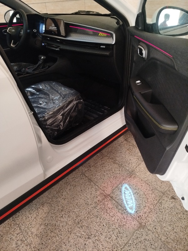 تصویر ام وی ام X33 کراس اتوماتیک 3