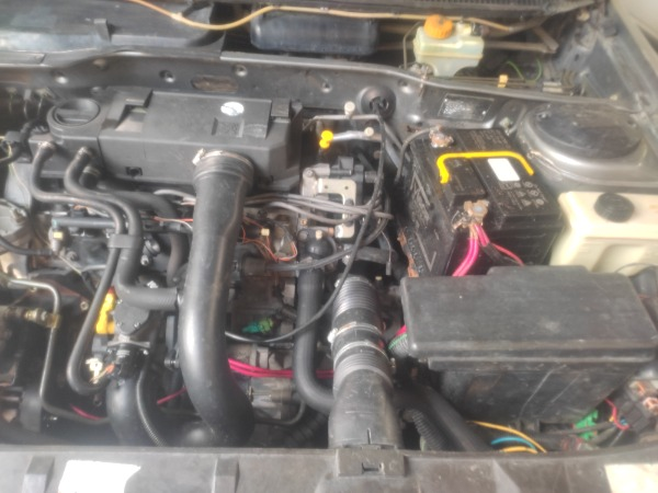 تصویر پژو 405 GLX بنزینی 2