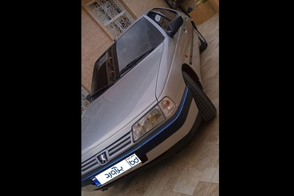 تصویر پژو 405 GLX بنزینی 3