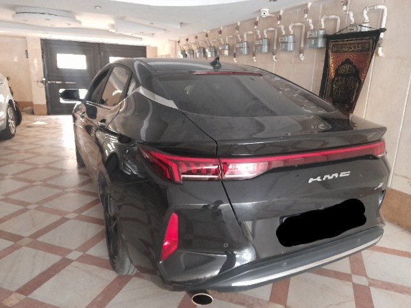 تصویر کی ام سی J7 1
