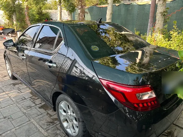 تصویر دنا پلاس اتوماتیک توربو ساده 1