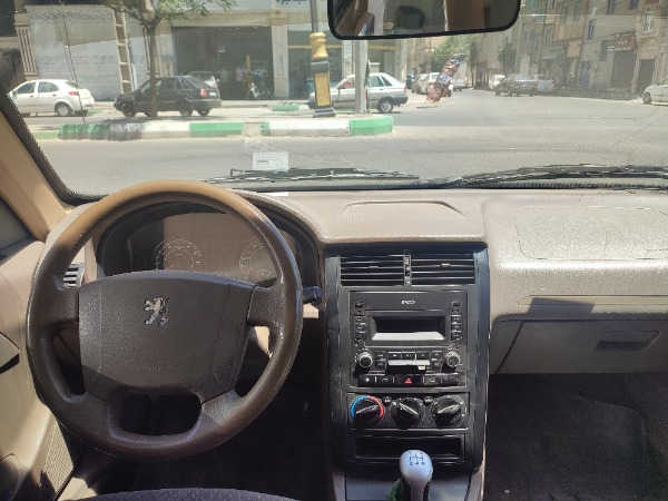 تصویر پژو 405 GLX بنزینی 4