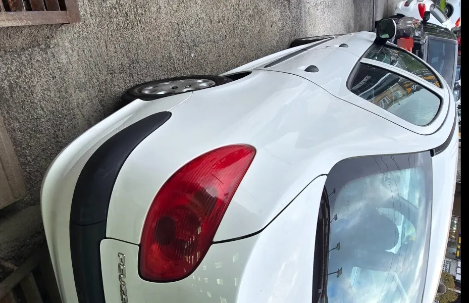 تصویر پژو 206 SD V8 3