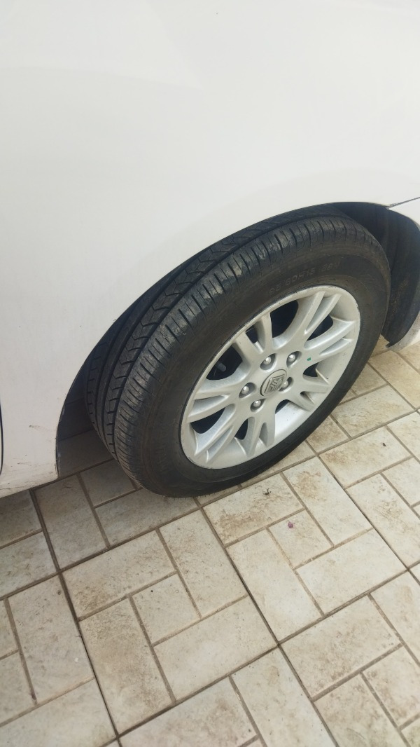 تصویر آریو S300 1.6 لیتر دنده ای 4