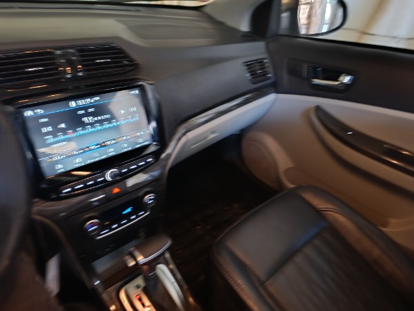 تصویر شاهین اتوماتیک CVT تیپ G 1