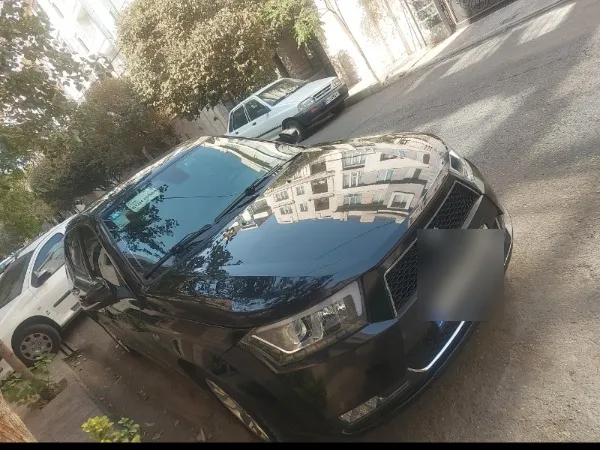تصویر دنا پلاس اتوماتیک توربو آپشنال 1
