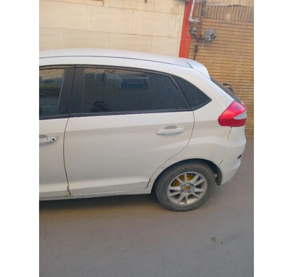 تصویر ام وی ام 315 هاچ بک 3