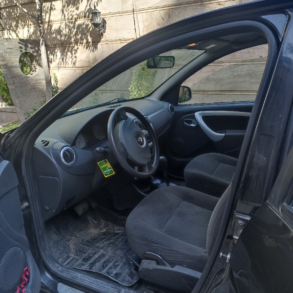 تصویر رنو ساندرو اتوماتیک 3