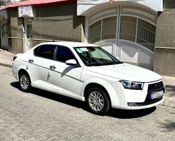 تصویر دنا پلاس  6 دنده EF7P 2