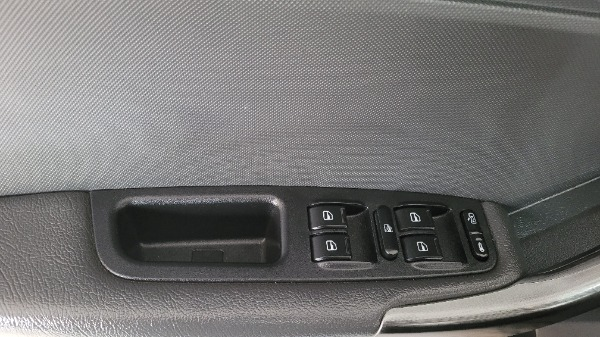 تصویر ام وی ام X33 اتوماتیک 6