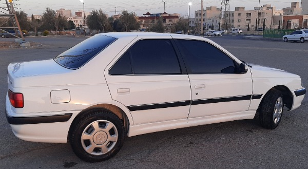 تصویر پژو پارس XU7P 4