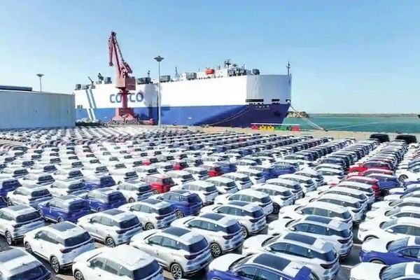 منتظر سقوط قیمت این خودروها باشید!