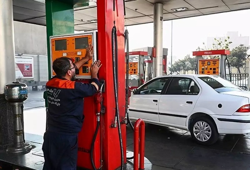 این ۴ گروه خودرو فقط بنزین ۵ هزار تومانی می‌گیرند + لیست